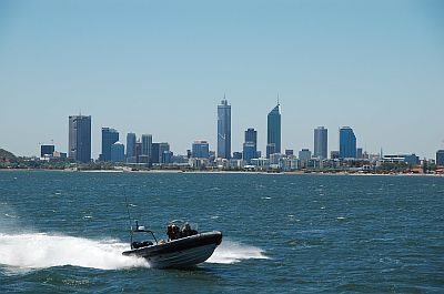 Perth Skyline vom Swan River 02